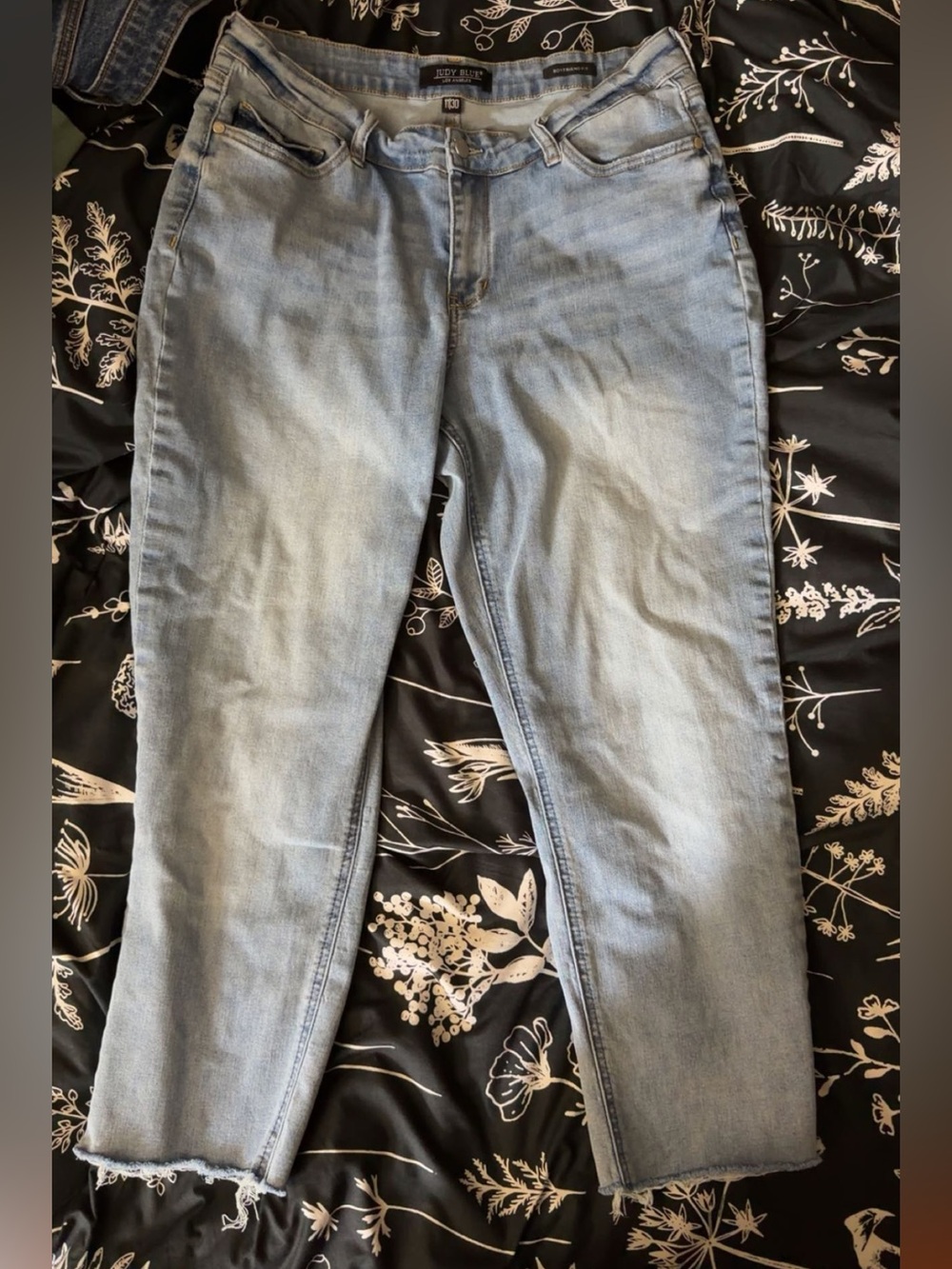 Light Wash Women’s Jean